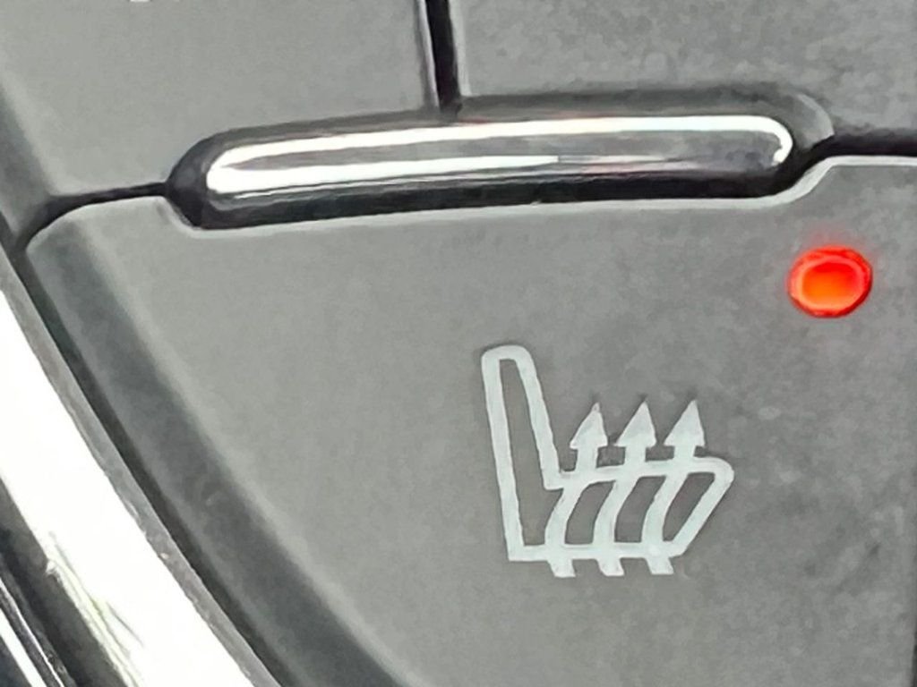 Used Vauxhall ADAM 2017 for sale - 76867590: Photo 18