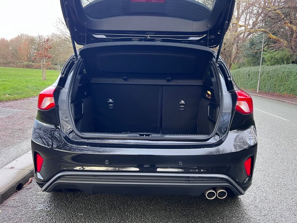 Used Ford Focus 2021 for sale - 76973686: Photo 14