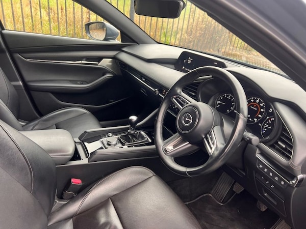 Used Mazda Mazda3 2020 for sale - 76309396: Photo 2