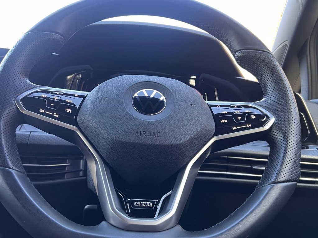 Used Volkswagen Golf 2020 for sale - 76901074: Photo 25