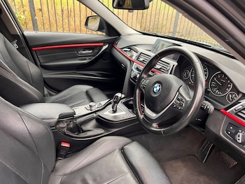 Used BMW 3 Series 2016 for sale - 76010302: Photo 2
