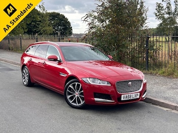 Used Jaguar XF 2019 for sale - 75542801: Photo