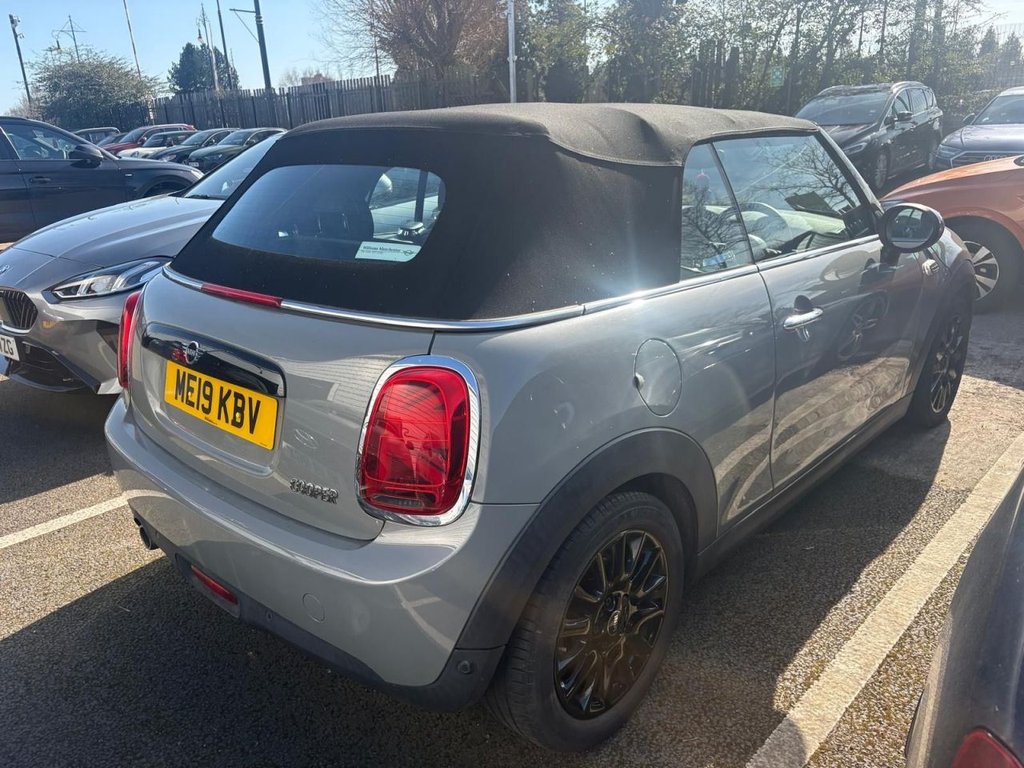 Used MINI Convertible 2019 for sale - 77959660: Photo 4
