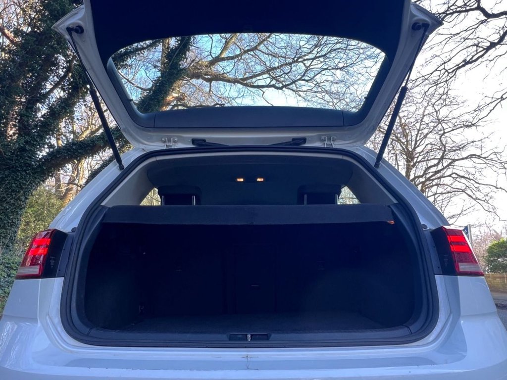 Used Volkswagen Golf 2017 for sale - 78002552: Photo 14