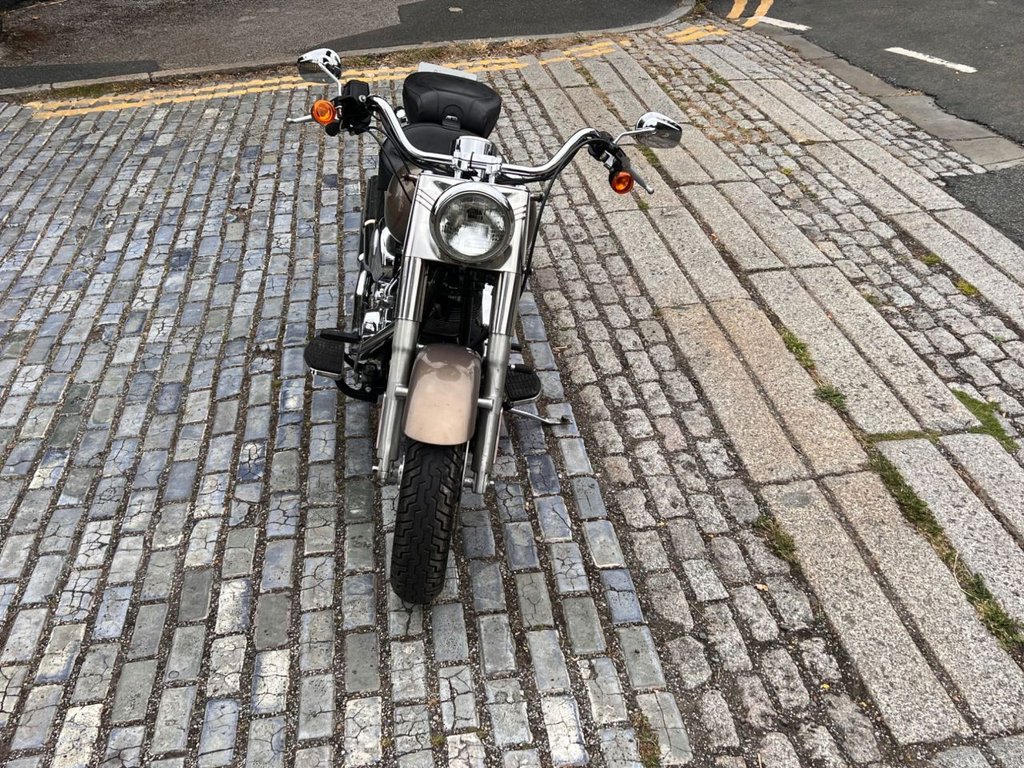 Used Harley-Davidson FLST 2004 for sale - 78702443: Photo 8