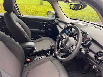 Used MINI Hatch 2019 for sale - 76546714: Photo