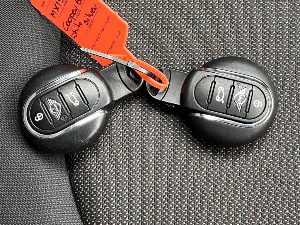 Used MINI Hatch 2019 for sale - 76546714: Photo 33