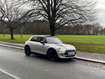 Used MINI Hatch 2019 for sale - 76546714: Photo