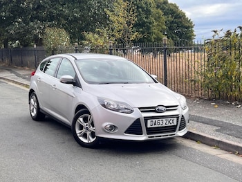 2013 (63) - 1.0T EcoBoost Zetec Hatchback 5dr Petrol Manual Euro 5 (s/s) (125 ps)
