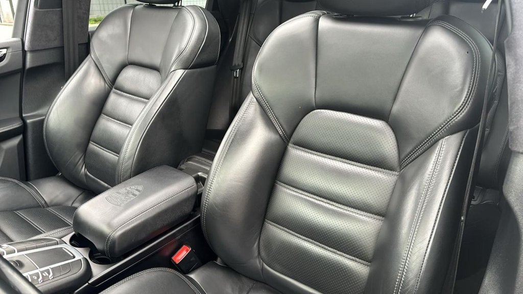 Used Porsche Macan 2021 for sale - 76367799: Photo 13