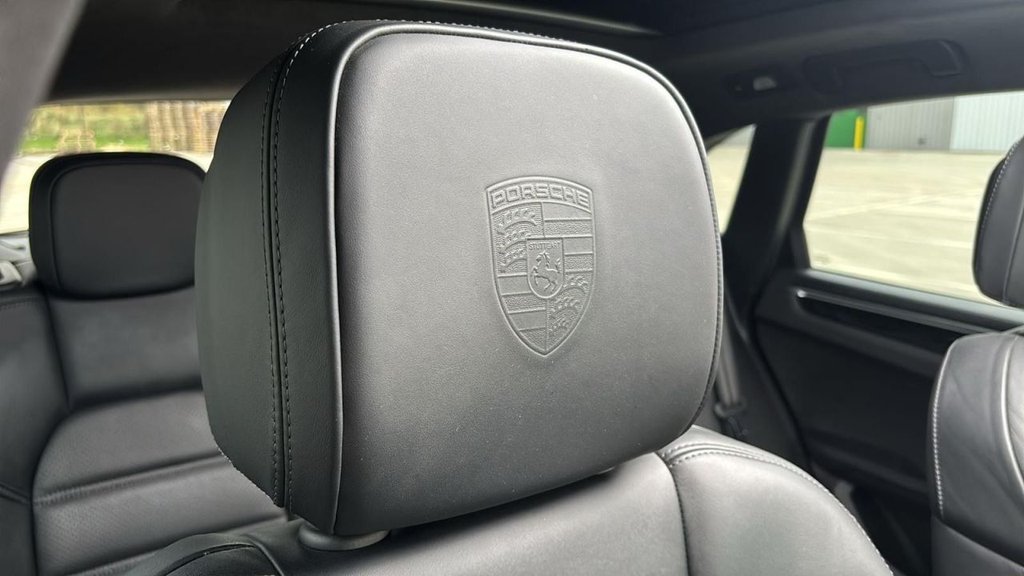 Used Porsche Macan 2021 for sale - 76367799: Photo 14