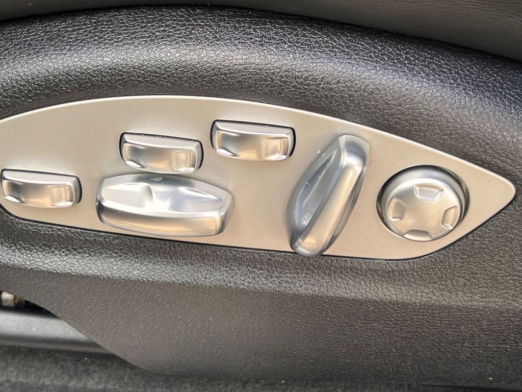 Used Porsche Macan 2021 for sale - 76367799: Photo 28