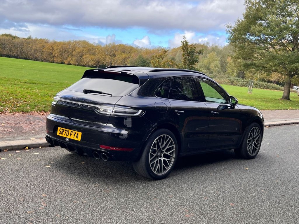 Used Porsche Macan 2021 for sale - 76367799: Photo 3