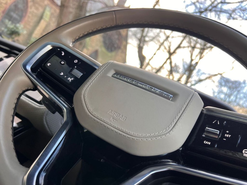 Used Land Rover Range Rover Velar 2021 for sale - 76686463: Photo 31