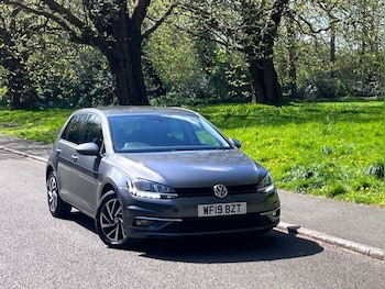 Used Volkswagen Golf 2019 for sale - 78330276: Photo