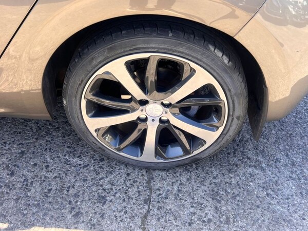 Used Peugeot 208 2012 for sale - 76105407: Photo 15
