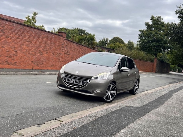 Used Peugeot 208 2012 for sale - 76105407: Photo 3