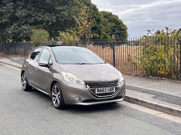Used Peugeot 208 2012 for sale - 76105407: Photo 7