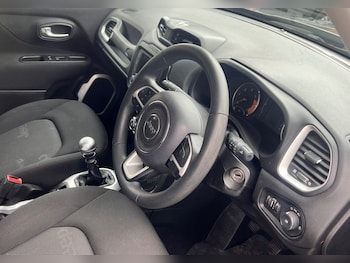 Used Jeep Renegade 2016 for sale - 75573795: Photo
