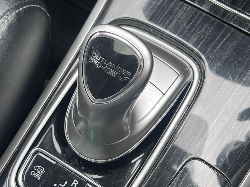 Used Mitsubishi Outlander 2015 for sale - 77369001: Photo 20