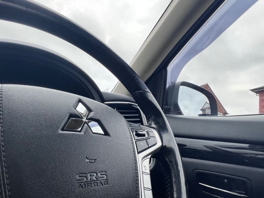 Used Mitsubishi Outlander 2015 for sale - 77369001: Photo 29