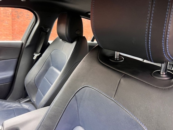 Used Jaguar XE 2017 for sale - 76162664: Photo 12