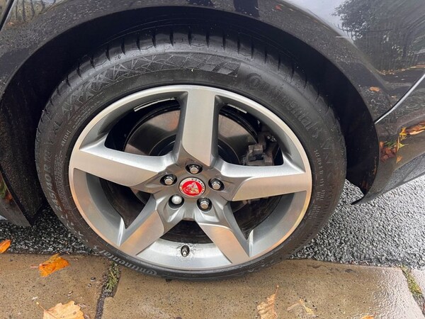 Used Jaguar XE 2017 for sale - 76162664: Photo 16
