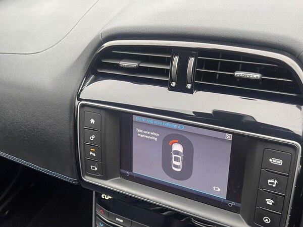 Used Jaguar XE 2017 for sale - 76162664: Photo 25