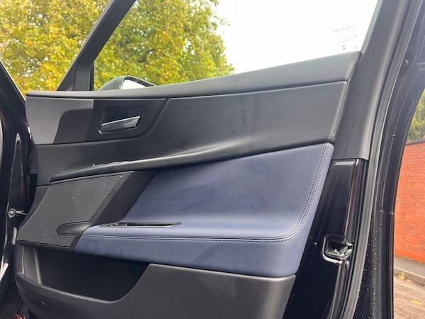 Used Jaguar XE 2017 for sale - 76162664: Photo 26