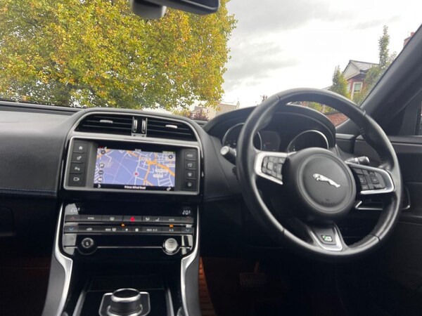 Used Jaguar XE 2017 for sale - 76162664: Photo 28