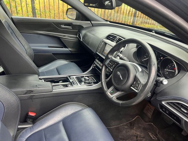 Used Jaguar XE 2017 for sale - 76162664: Photo 2
