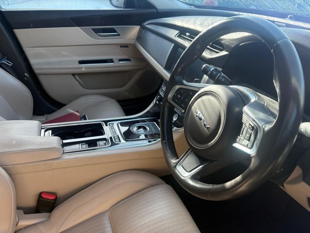 Used Jaguar XF 2017 for sale - 77936176: Photo 2
