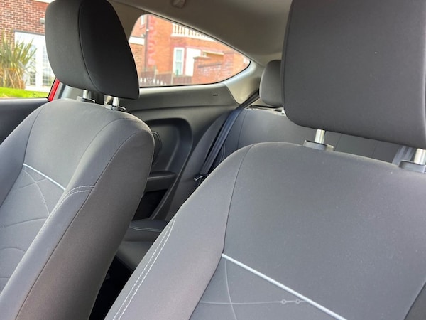 Used Ford Fiesta 2015 for sale - 76333296: Photo 11