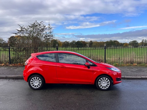 Used Ford Fiesta 2015 for sale - 76333296: Photo 5