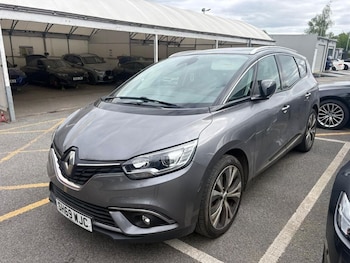 Used Renault Grand Scenic 2019 for sale - 78538440: Photo