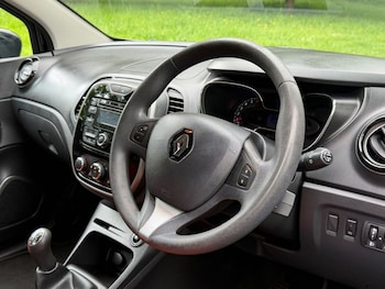 Used Renault Captur 2016 for sale - 78657989: Photo