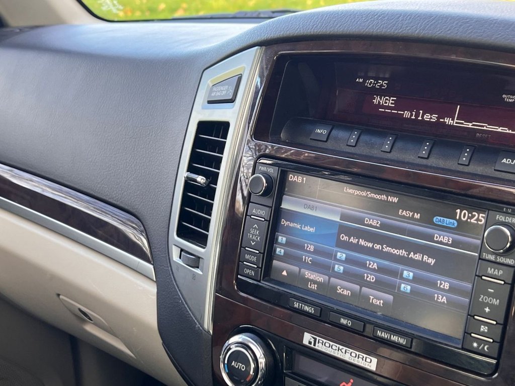 Used Mitsubishi Shogun 2016 for sale - 76797634: Photo 22