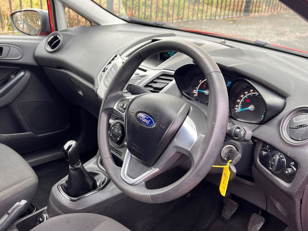 Used Ford Fiesta 2014 for sale - 76386205: Photo 2