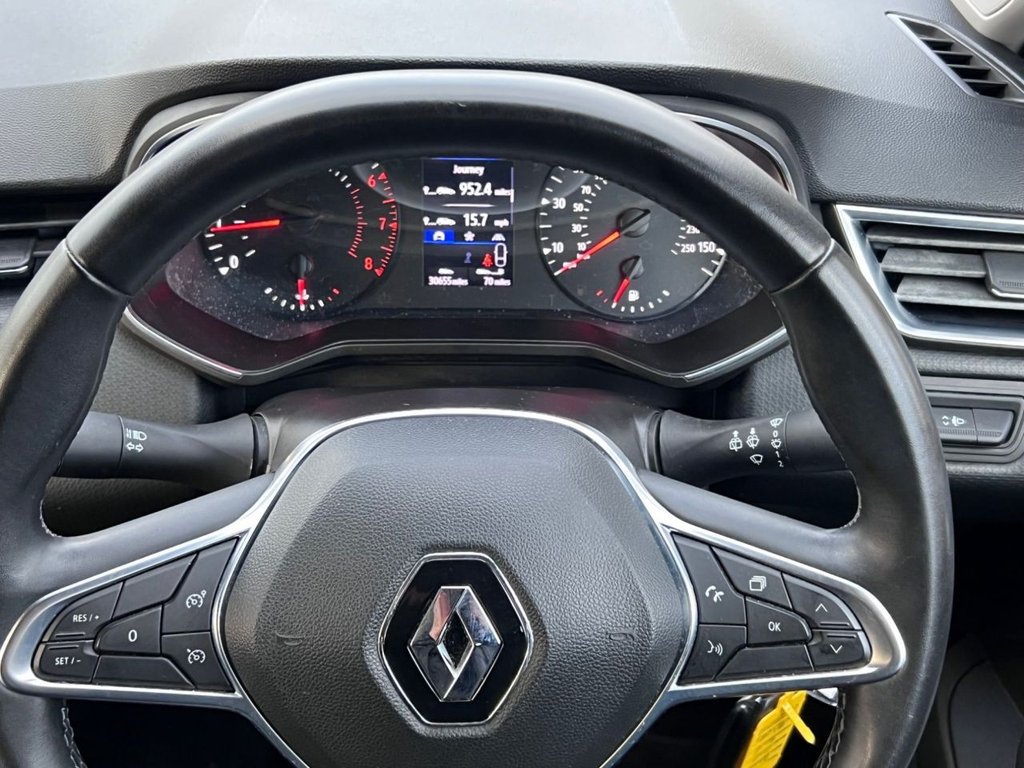 Used Renault Clio 2020 for sale - 76867334: Photo 17