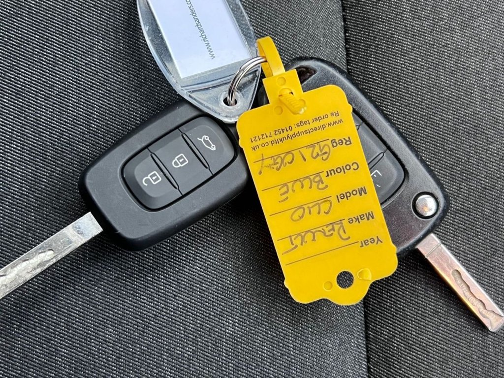 Used Renault Clio 2020 for sale - 76867334: Photo 23