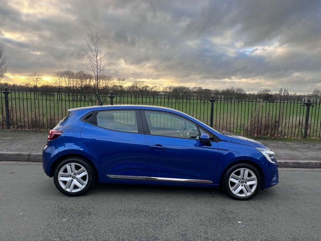 Used Renault Clio 2020 for sale - 76867334: Photo 5
