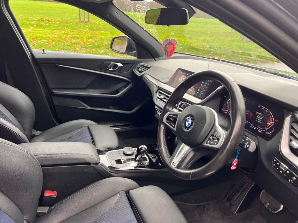 Used BMW 1 Series 2024 for sale - 76535947: Photo 2