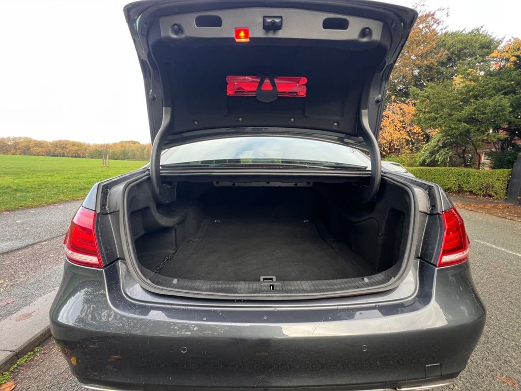 Used Mercedes-Benz E Class 2015 for sale - 76345461: Photo 14