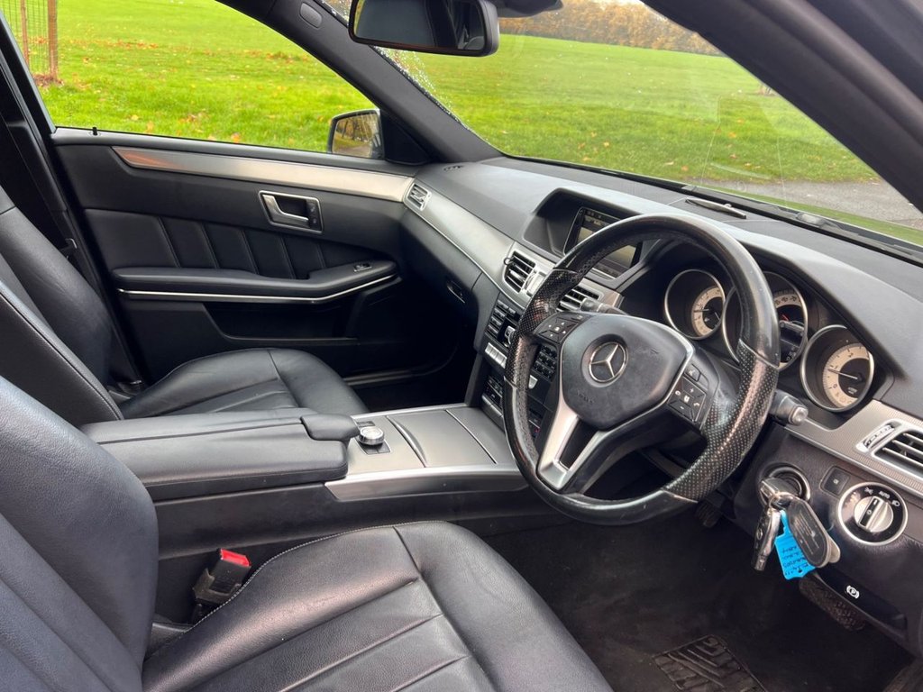 Used Mercedes-Benz E Class 2015 for sale - 76345461: Photo 2