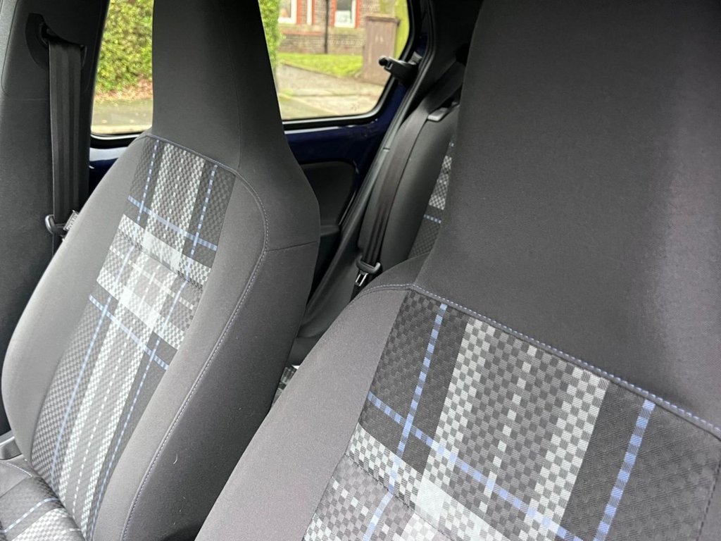 Used Volkswagen up! 2015 for sale - 77654466: Photo 12