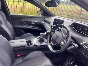 Used Peugeot 5008 2019 for sale - 76470552: Photo