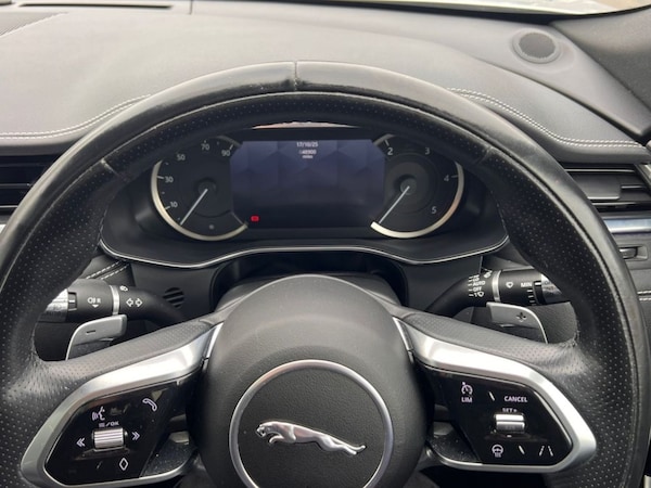 Used Jaguar F-Pace 2022 for sale - 76312910: Photo 33