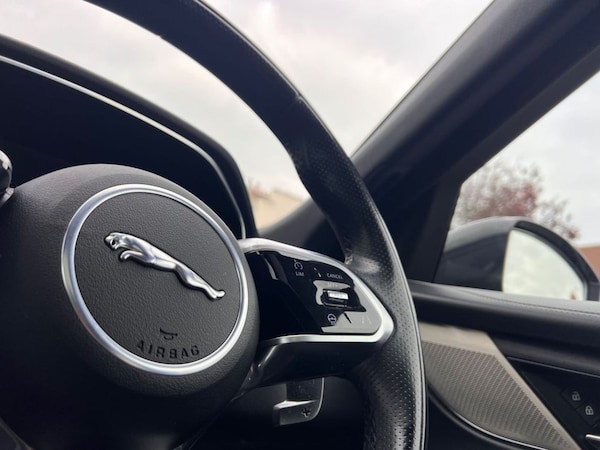 Used Jaguar F-Pace 2022 for sale - 76312910: Photo 37