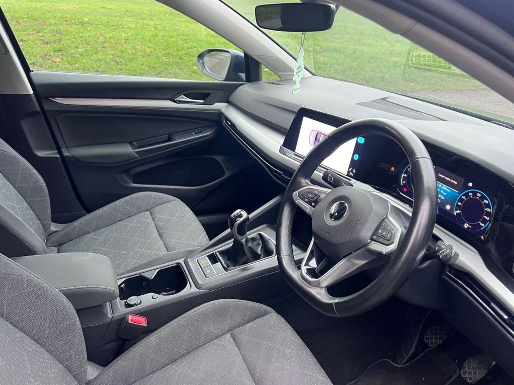 Used Volkswagen Golf 2020 for sale - 77436402: Photo 2