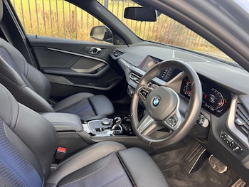 Used BMW 1 Series 2024 for sale - 76057026: Photo 2